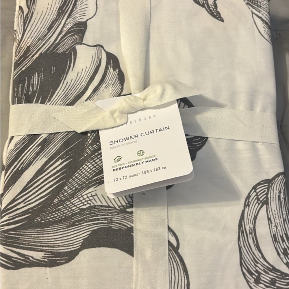 NWT Pottery Barn shower curtain.